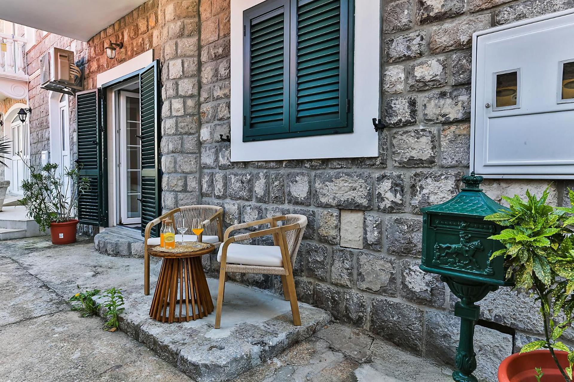 Casa Brilla Apartment Tivat Exterior foto
